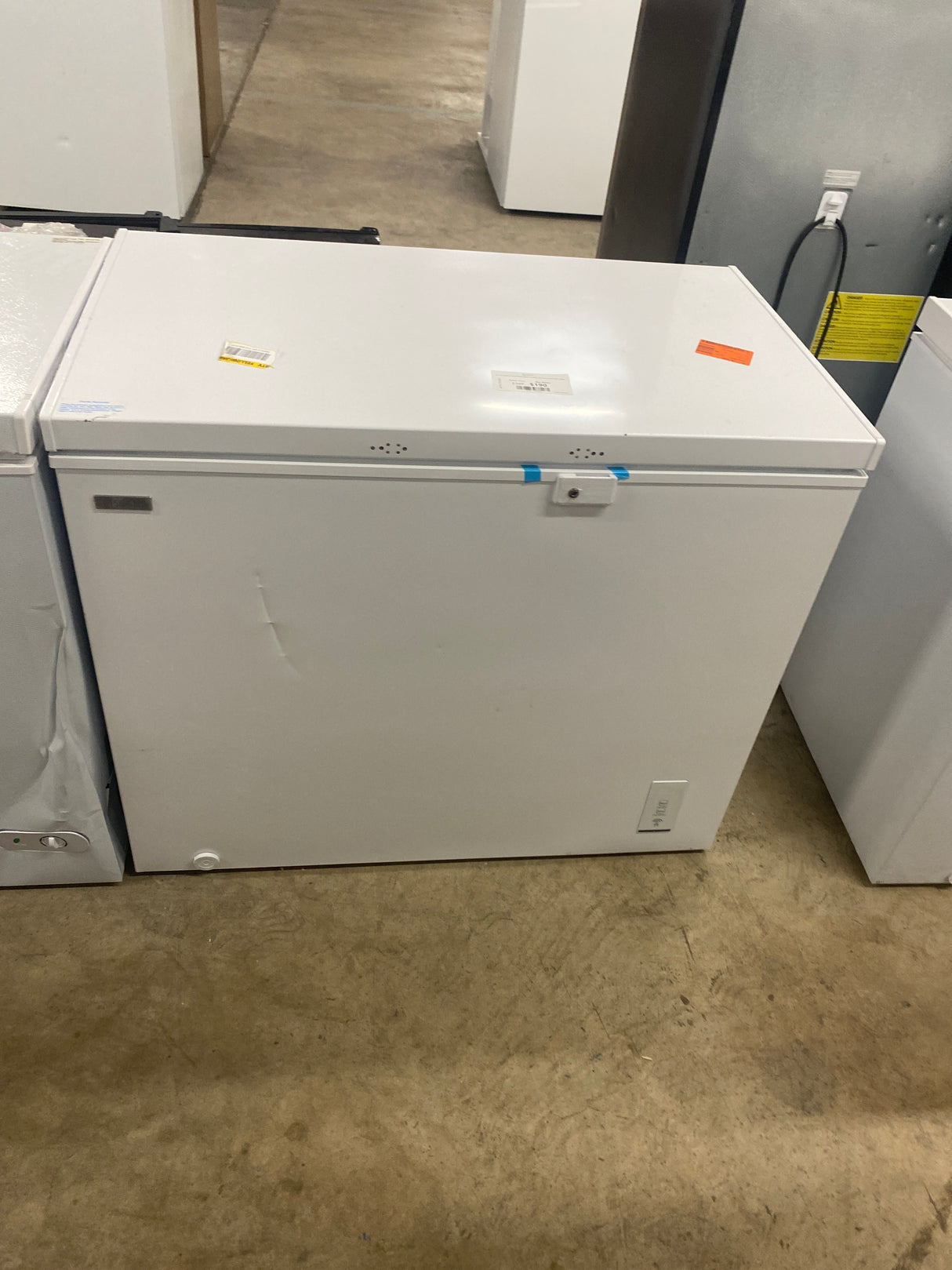 8.8 cu. ft. Hubspace Powered Manual Defrost Convertible Chest Freezer with LED Light in White