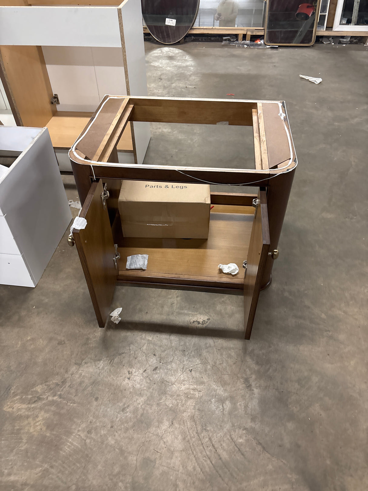 Collette 30 in W x 22 in D x 35 in H Single Sink Bath Vanity in Cinnamon Oak Without Top