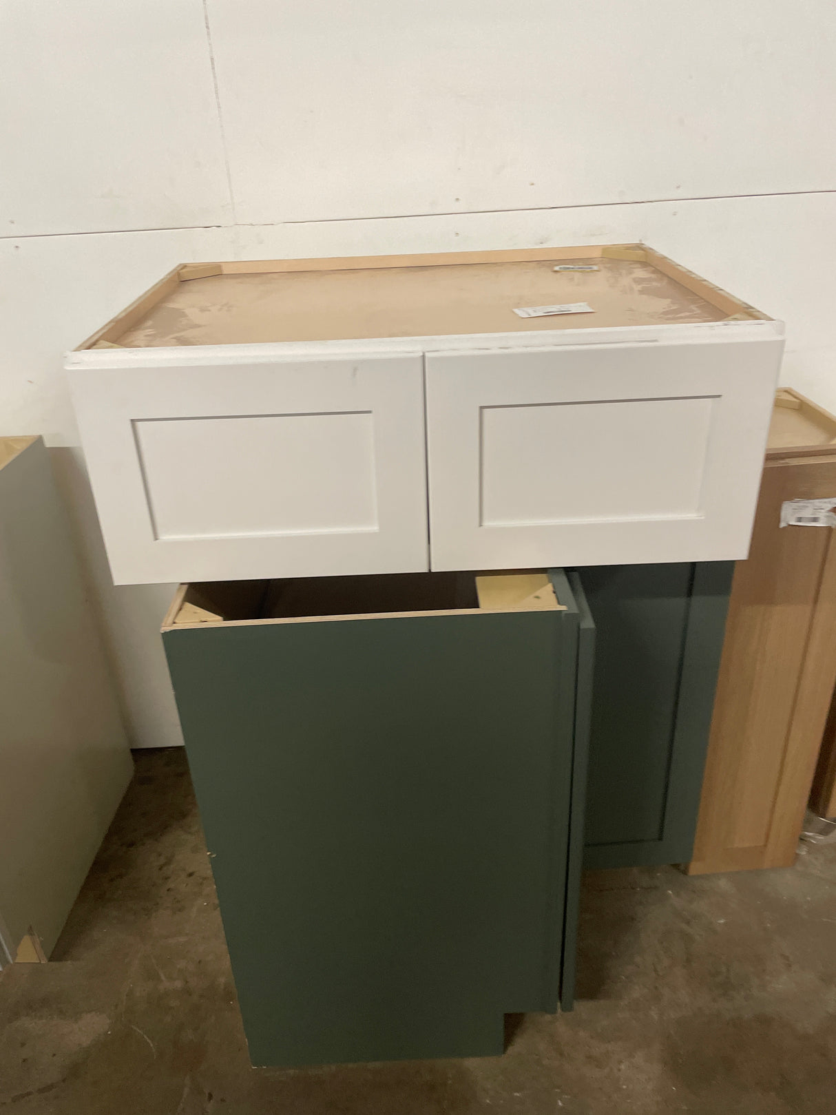 Avondale Shaker Alpine White Ready to Assemble Plywood 36 x 12in Wall Bridge Kitchen Cabinet(36 in W x 12 in H x 24in D)