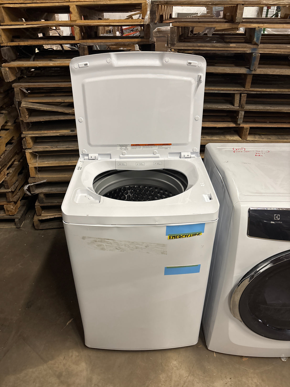 4.1 Cu. Ft. Top Load Washer in White with 8 wash cycles