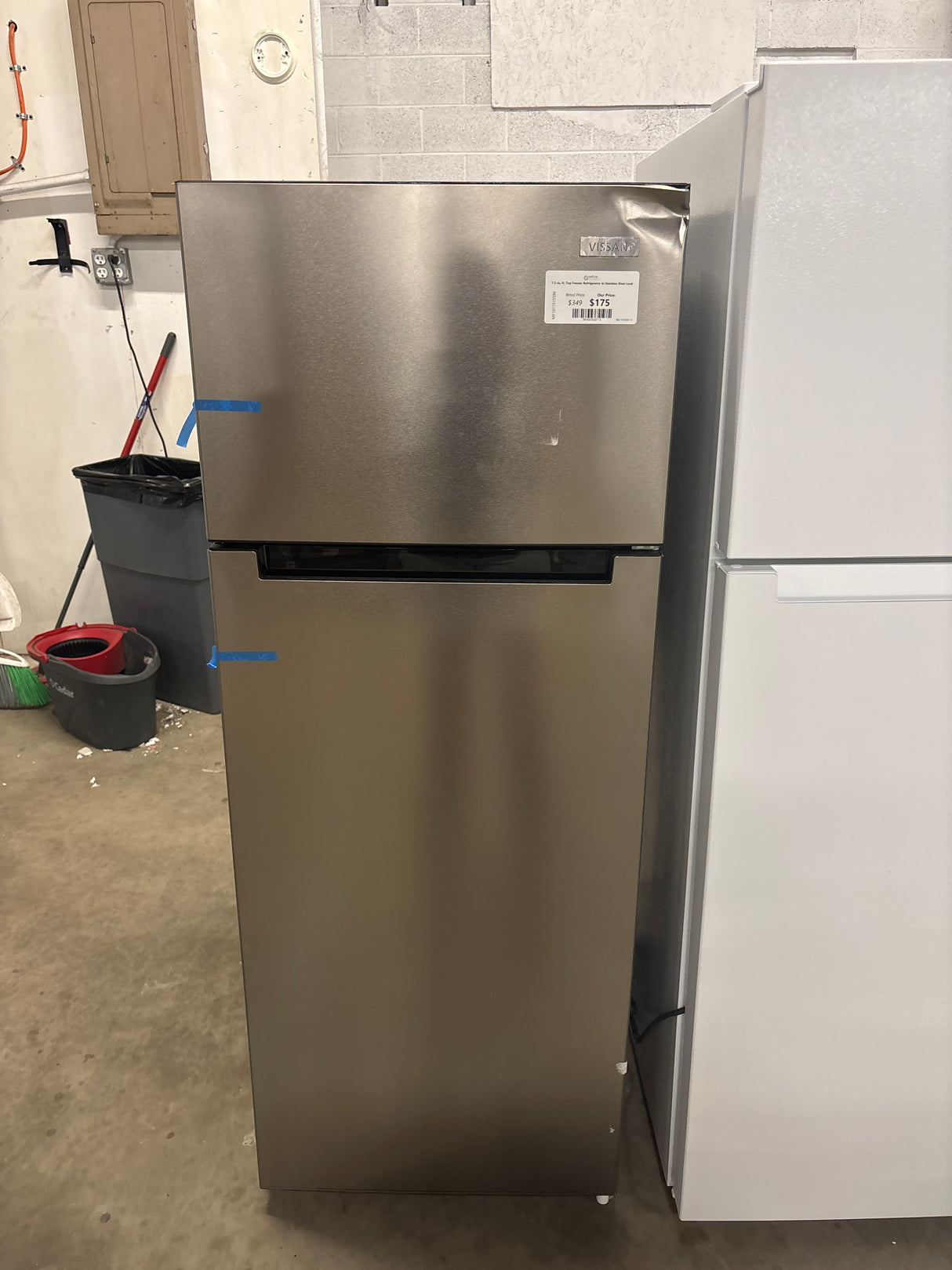 7.2 cu. ft. Top Freezer Refrigerator in Stainless Steel Look