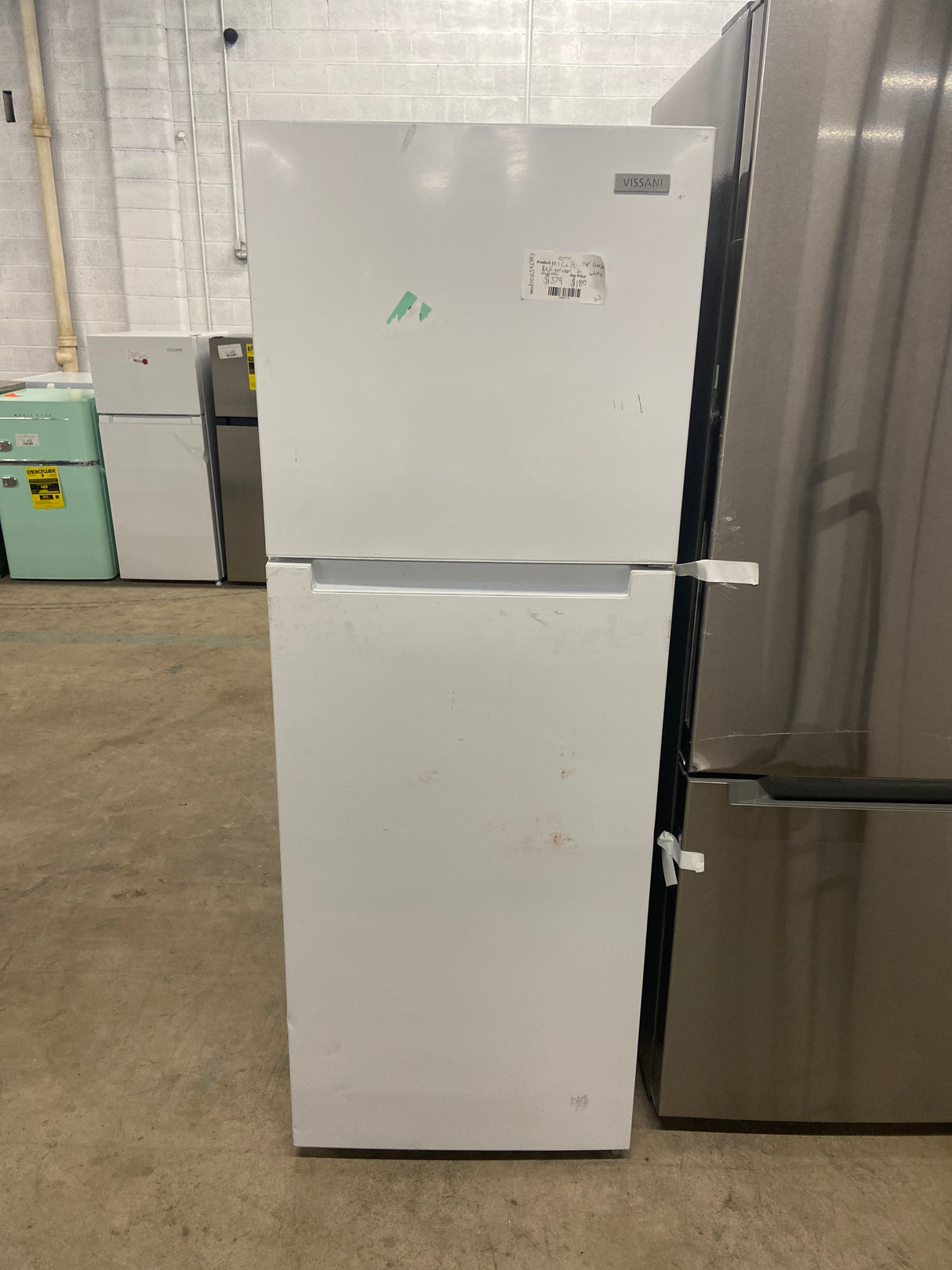 10.1 cu. ft. Top Freezer Refrigerator in White