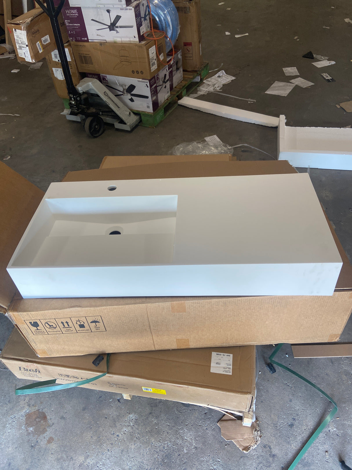 36” Wall Mount Solid Surface Left Side Bathroom Sink in Matte White