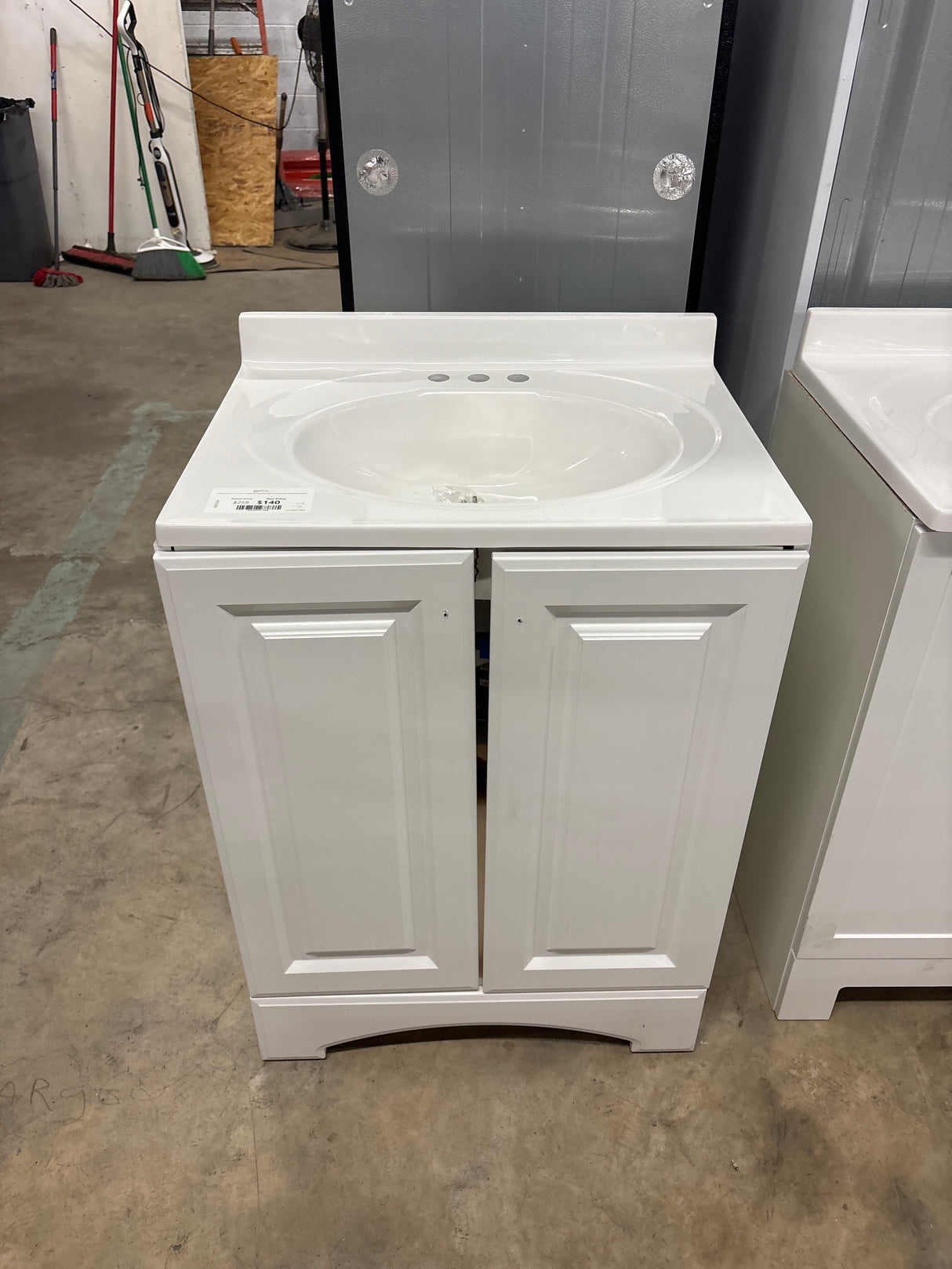 Everdean 25 in. W x 19 in. D x 34 in. H Single Sink Freestanding Bath Vanity in White with White Cultured Marble Top