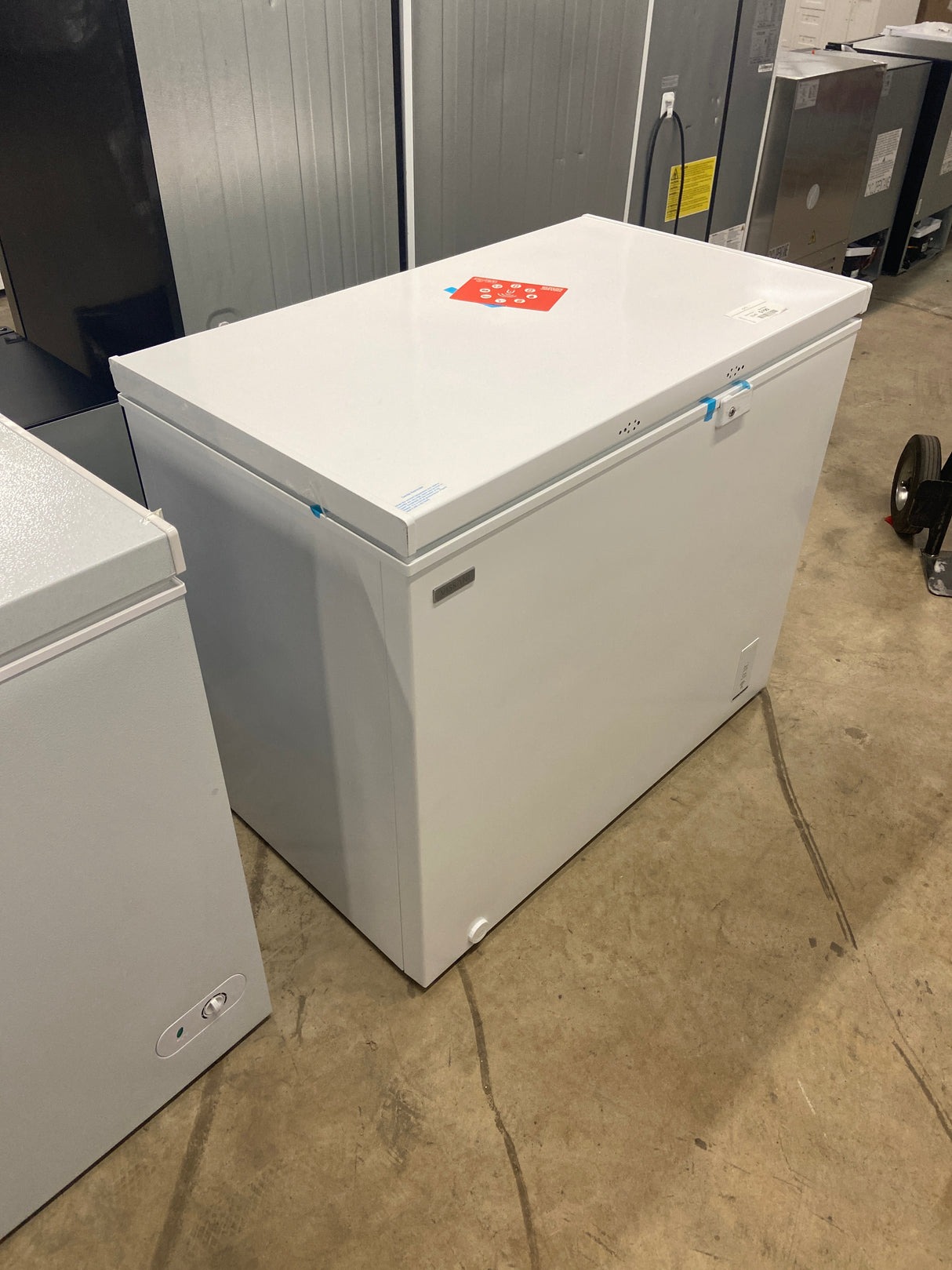 8.8 cu. ft. Hubspace Powered Manual Defrost Convertible Chest Freezer with LED Light in White
