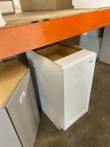 Cambridge Shaker Assembled 15 in. x 34.5 in. x 24.5 in. Base Cabinet w/ 1 Soft Close Drawer & 1 Soft Close Door in White