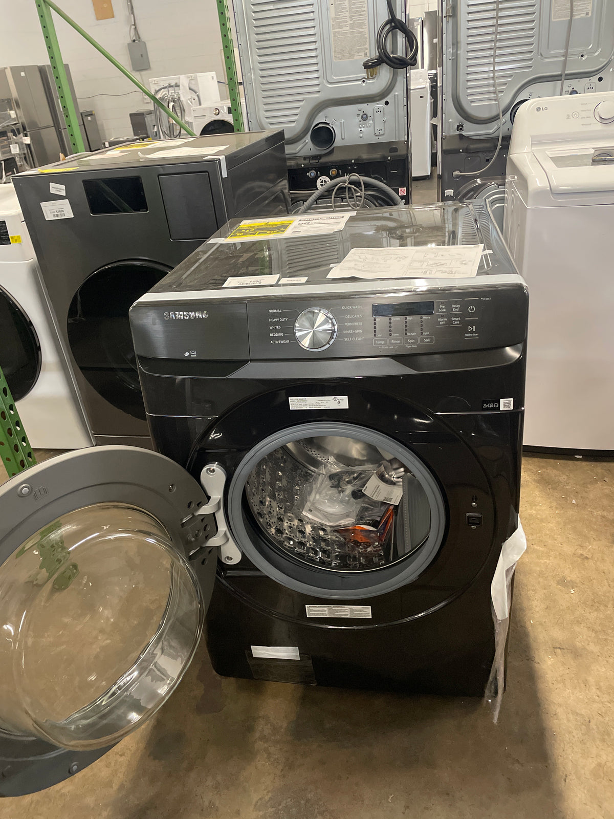 Samsung 4.5 cu. ft. Front Load Washer with Vibration Reduction Technology+