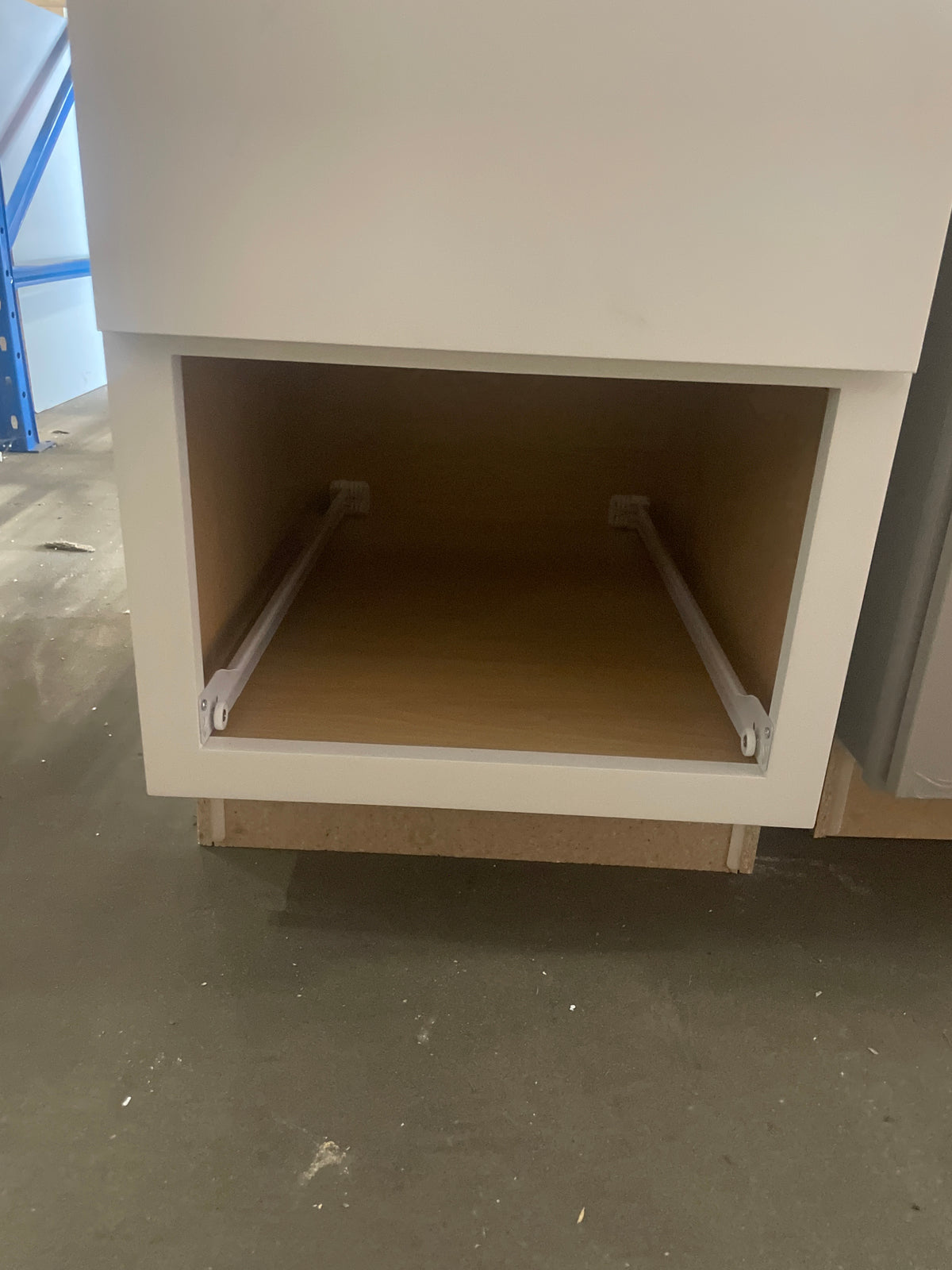 Westfield 18 in. W x 23.75 in. D x 35 in. H Shaker Stock Drawer Base Kitchen Cabinet in Feather White