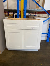 Washington Vesper White Plywood Shaker Assembled Base Kitchen Cabinet FH 1 ROT Sft Cls 36 in W x 24 in D x 34.5 in H