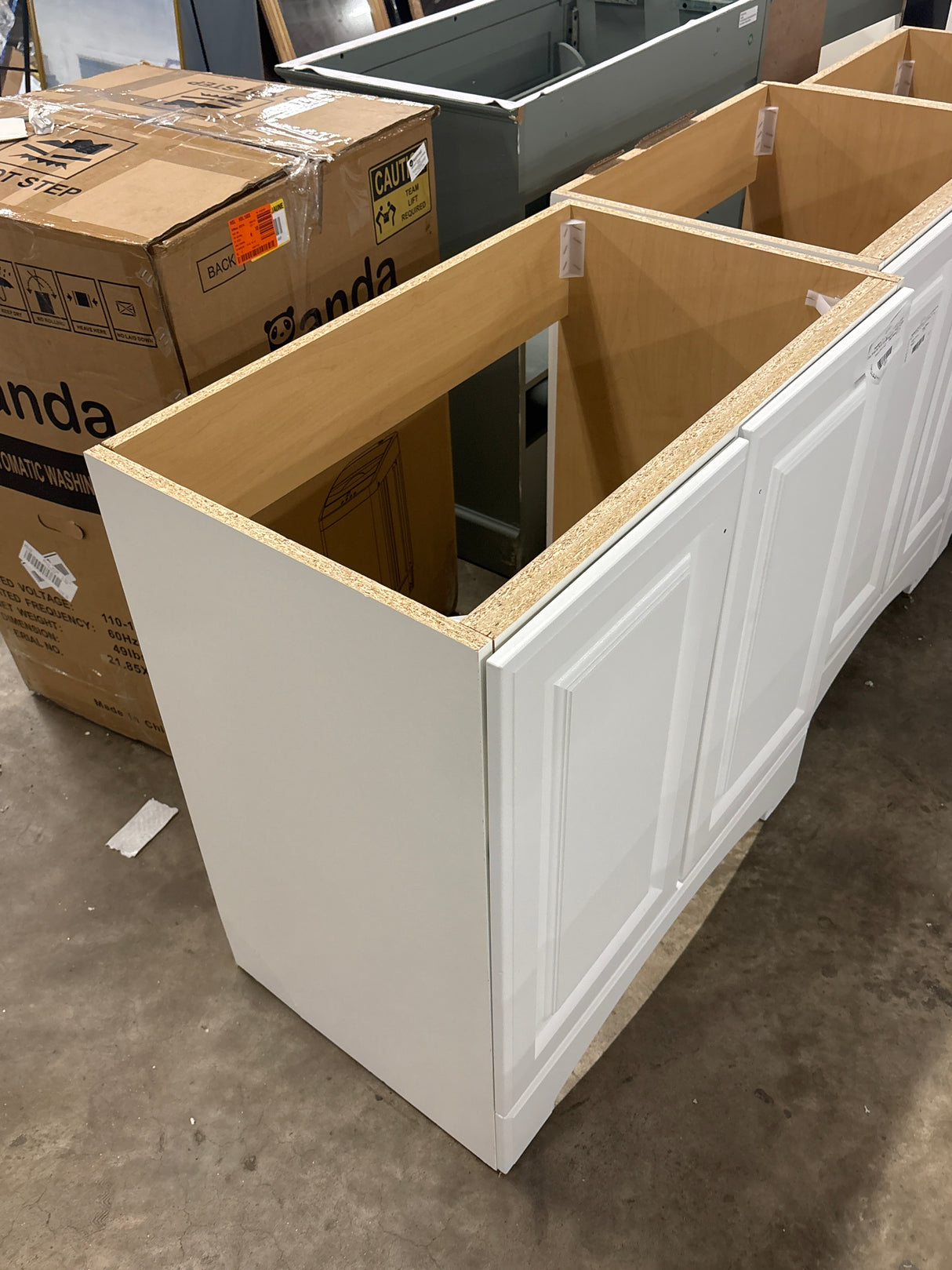 25 in. Single Sink White Freestanding Bath Vanity