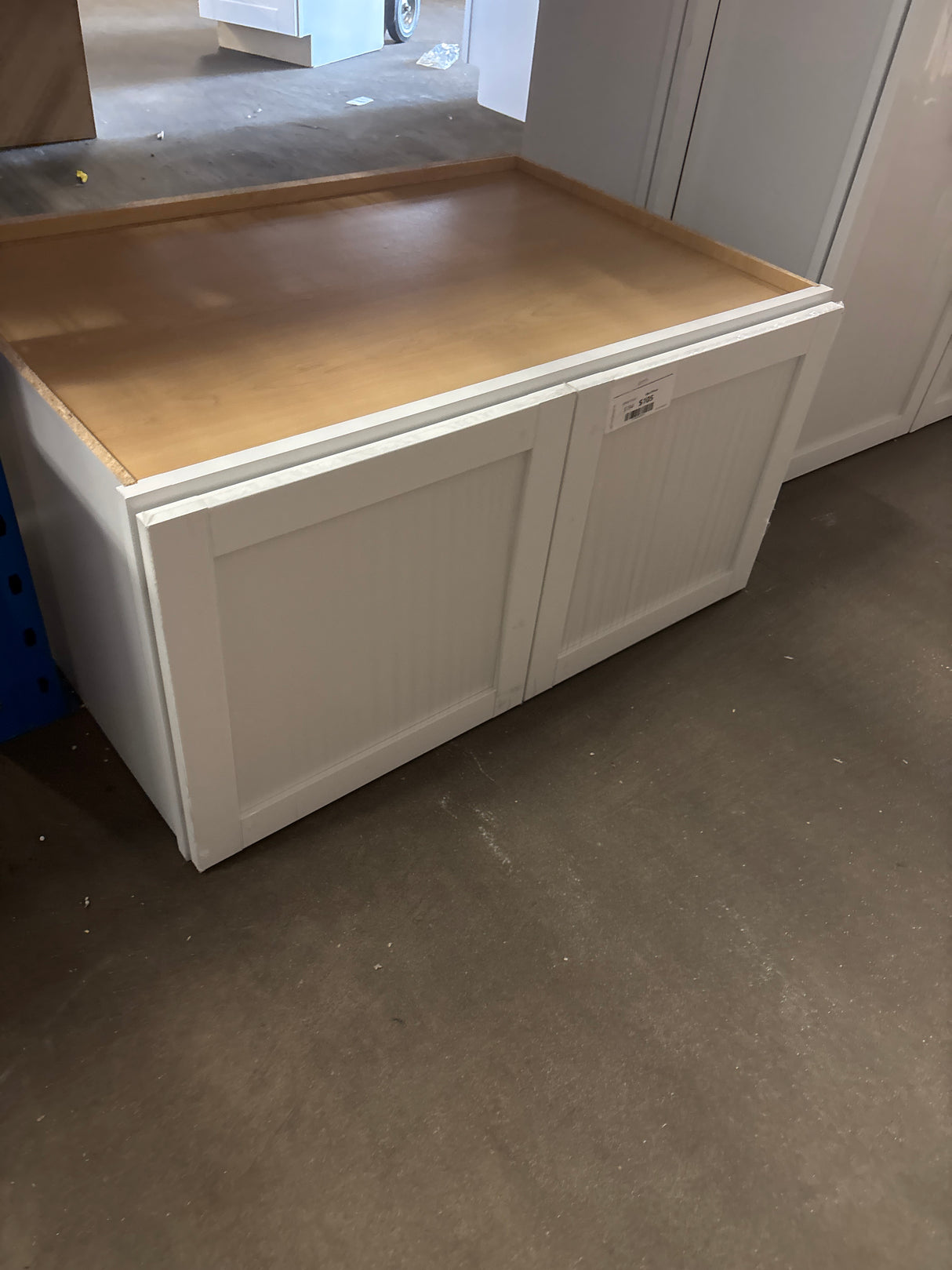 Courtland 36 in. W x 24 in. D x 18 in. H Assembled Shaker Wall Bridge Kitchen Cabinet in Polar White