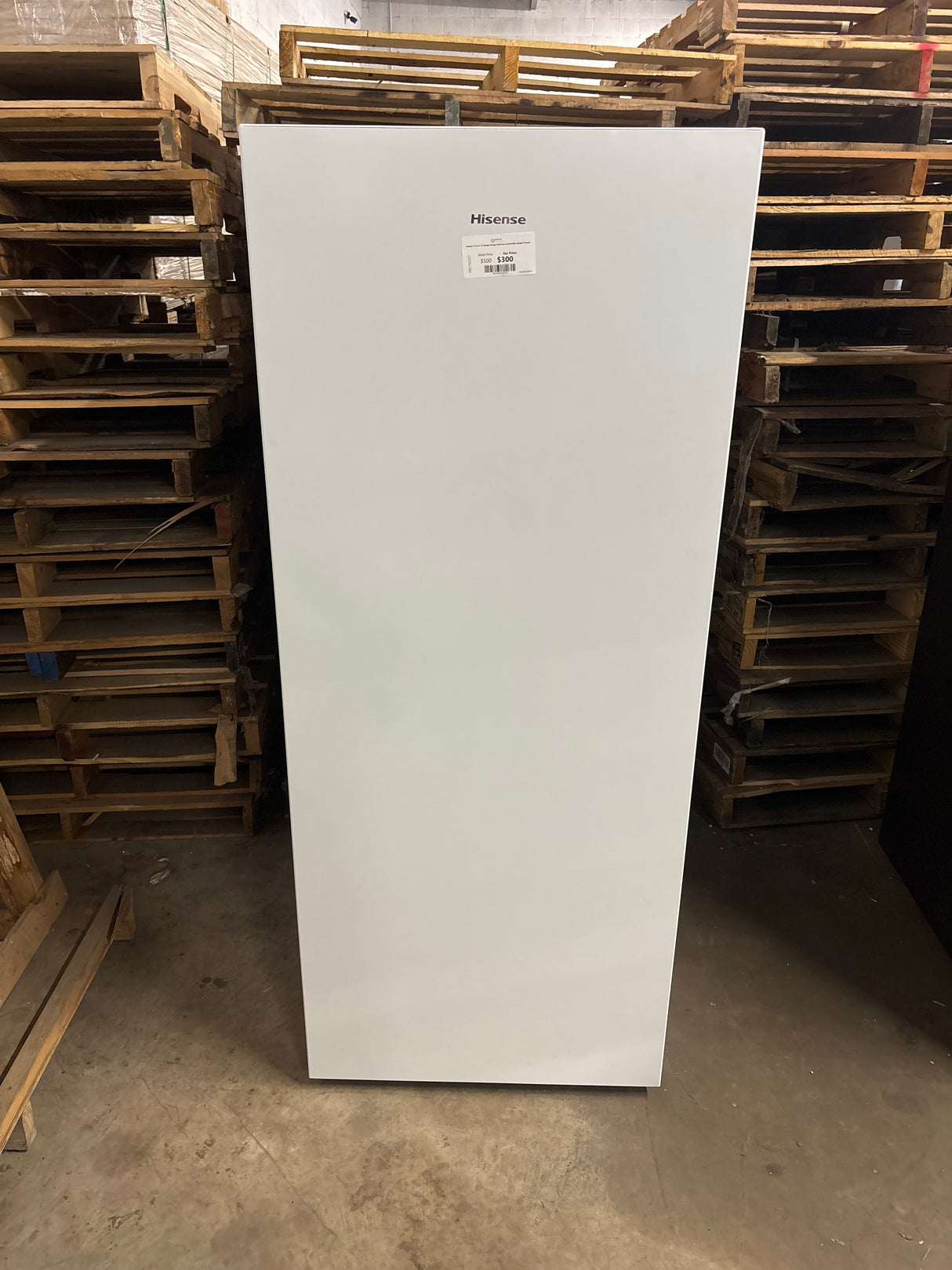 Hisense 13.6 cu. ft. Garage Ready Frost Free Convertible Upright Freezer