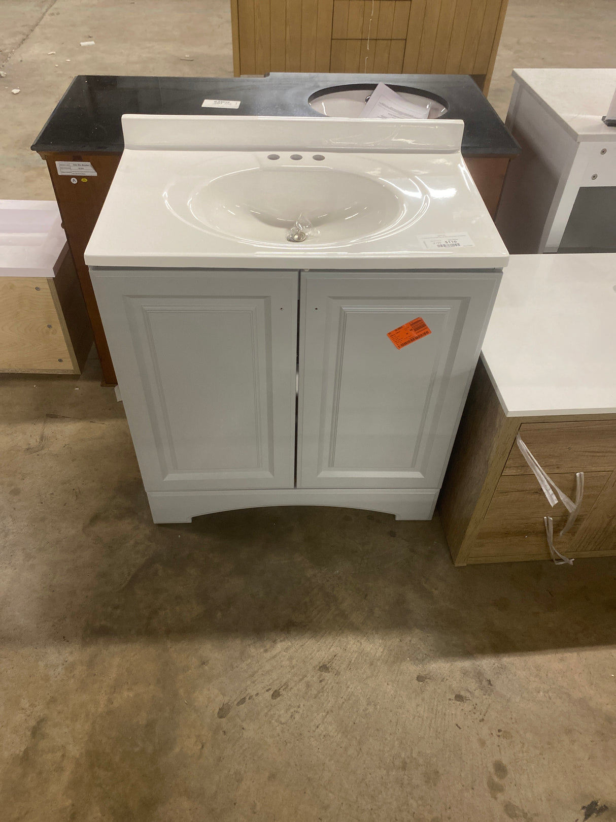 31 in. Single Sink Pearl Gray Bath Vanity with White Cultured Marble Top (Assembled)