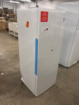 21.65 in. 7 cu. ft. Convertible Freezer, Manual Defrost Upright Freezer With Reversible Door Garage Ready in White