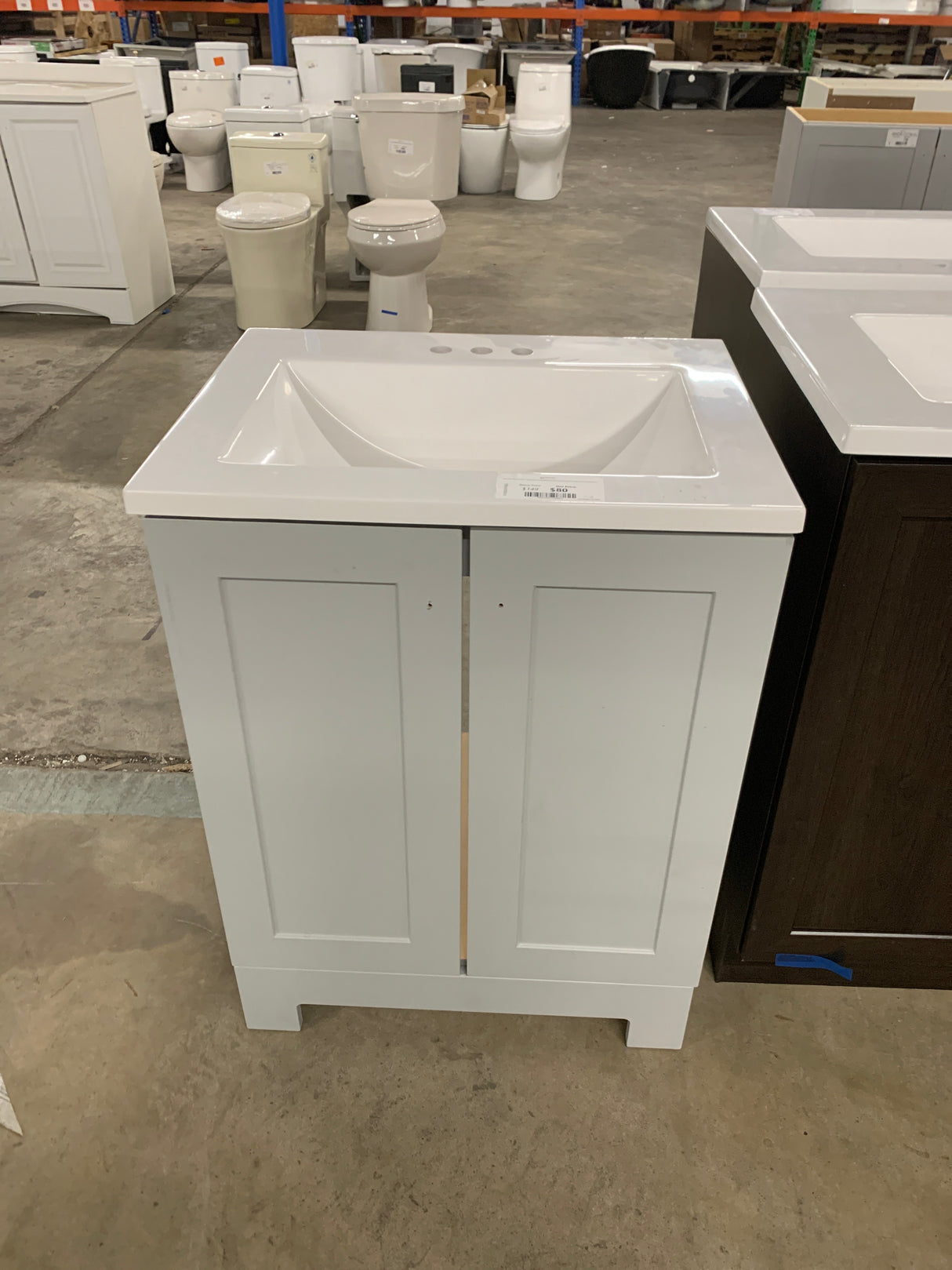 24 in. W x 19 in. D x 33 in. H Single Sink Freestanding Bath Vanity in Pearl Gray with White Cultured Marble Top