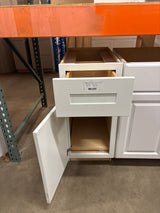 Newport 15 in. W x 24 in. D x 34.5 in. H Assembled Plywood Base Kitchen Cabinet in Pacific White with Soft Close RH