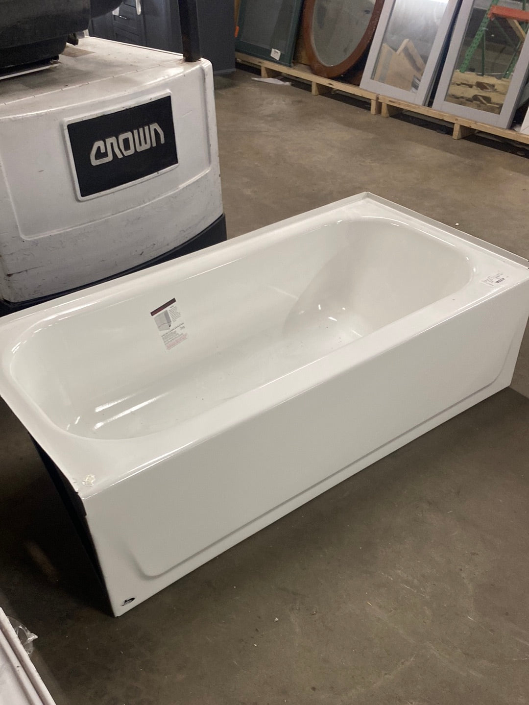 Maui 60 in. x 30 in. Soaking Bathtub with Left Drain in White