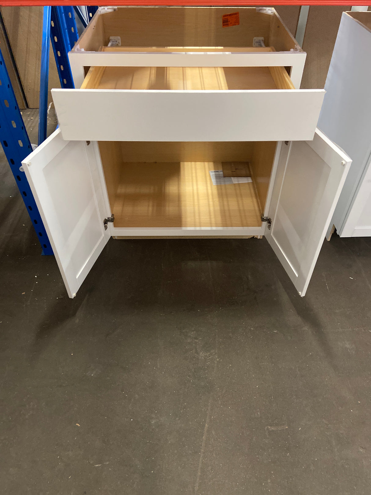 Westfield Feather White Shaker Stock Assembled Base Kitchen Cabinet (30 in. W x 23.75 in. D x 35 in. H)