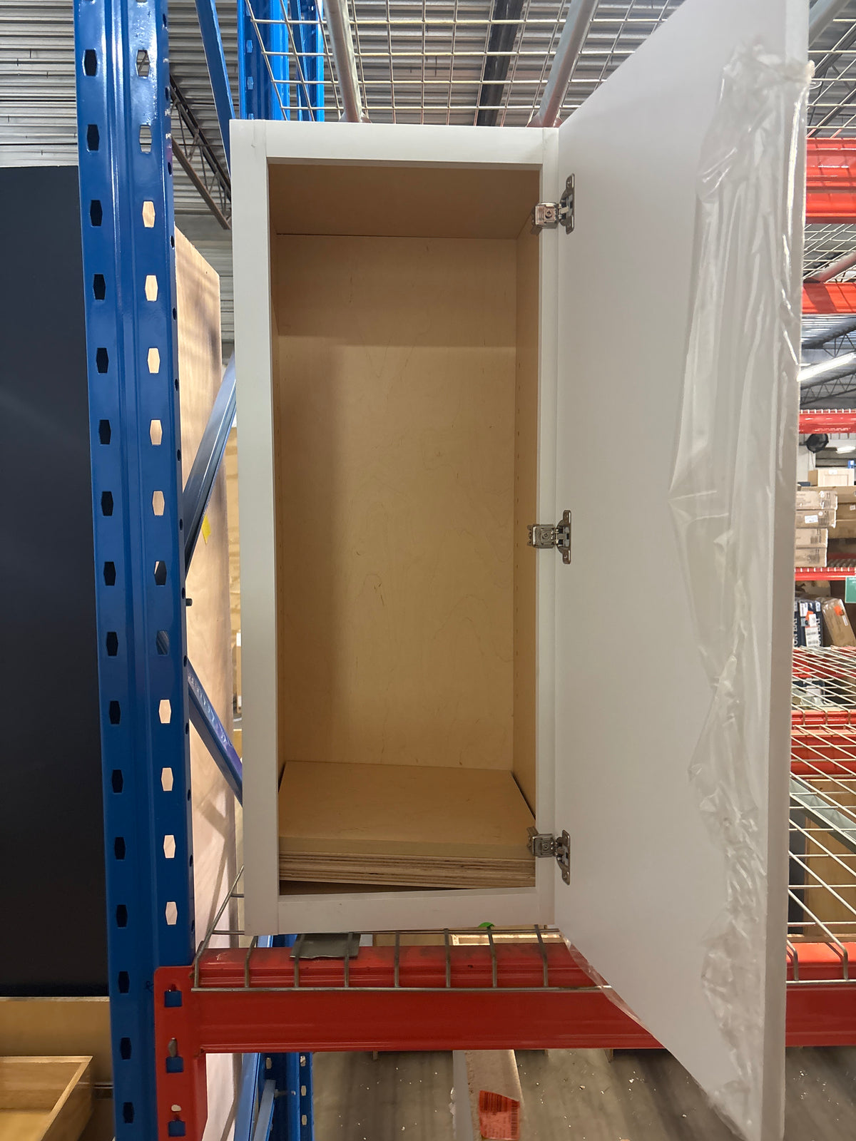 Arlington Vesper White Plywood Shaker Stock Assembled Wall Kitchen Cabinet Soft Close 15 in W x 12 in D x 36 in H