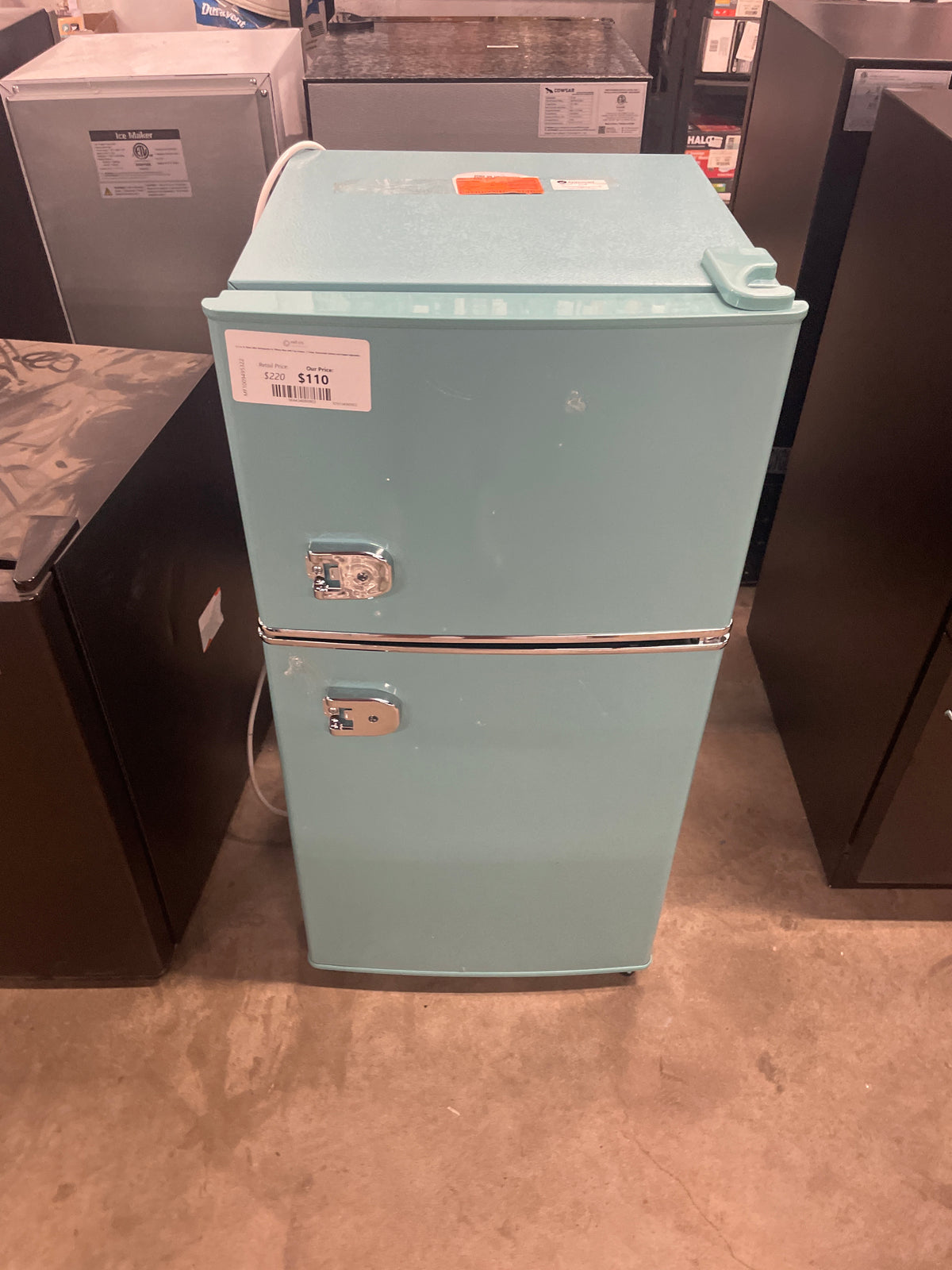 3.5 cu. ft. Retro Mini Refrigerator in Tiffany Blue with Top Freezer, 7-Temp, Removable Shelves and Height Adjustable