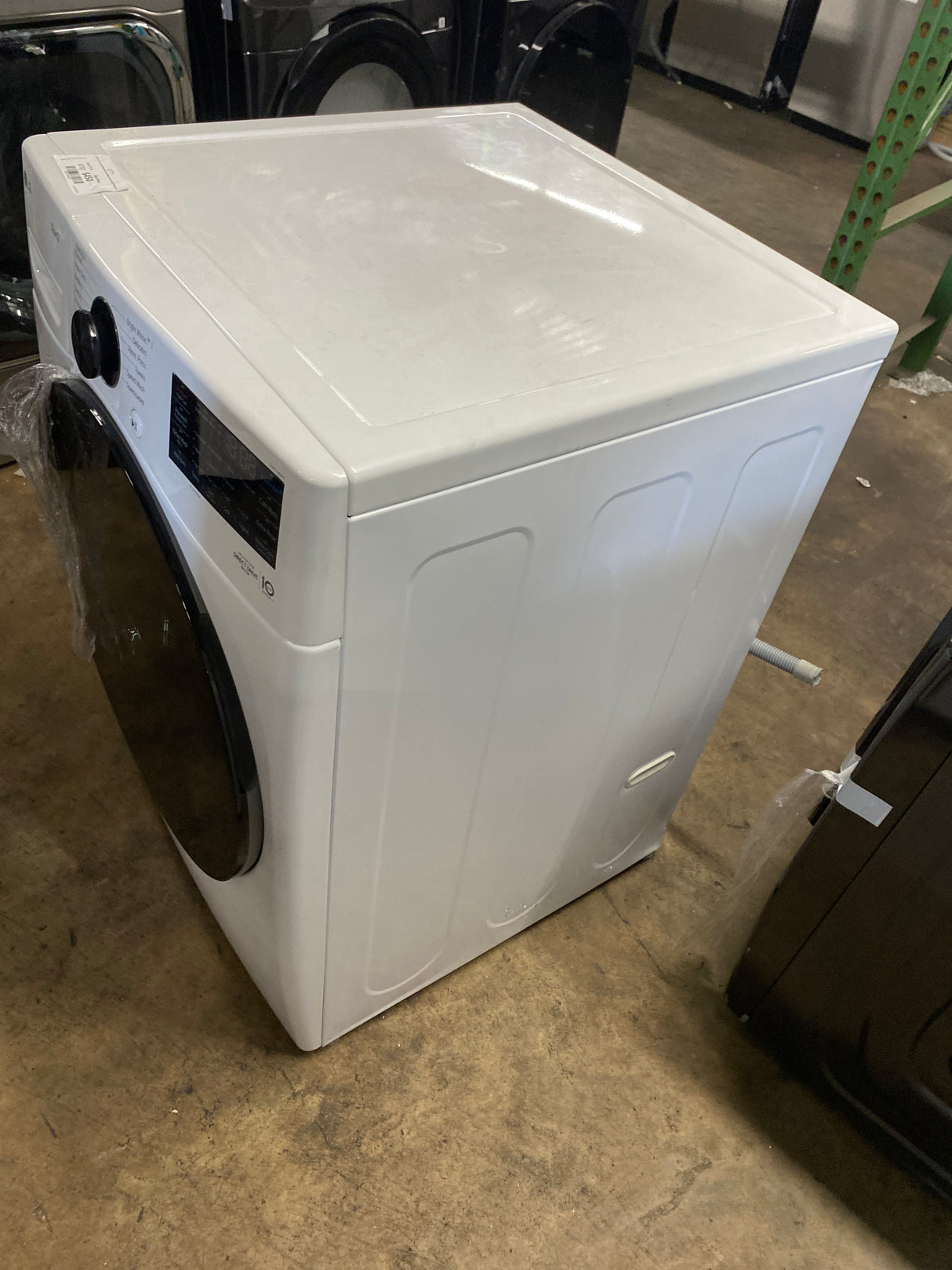 LG 4.5 cu. ft. Front Load Washer with TurboWash 360 and Built-In Intelligence
