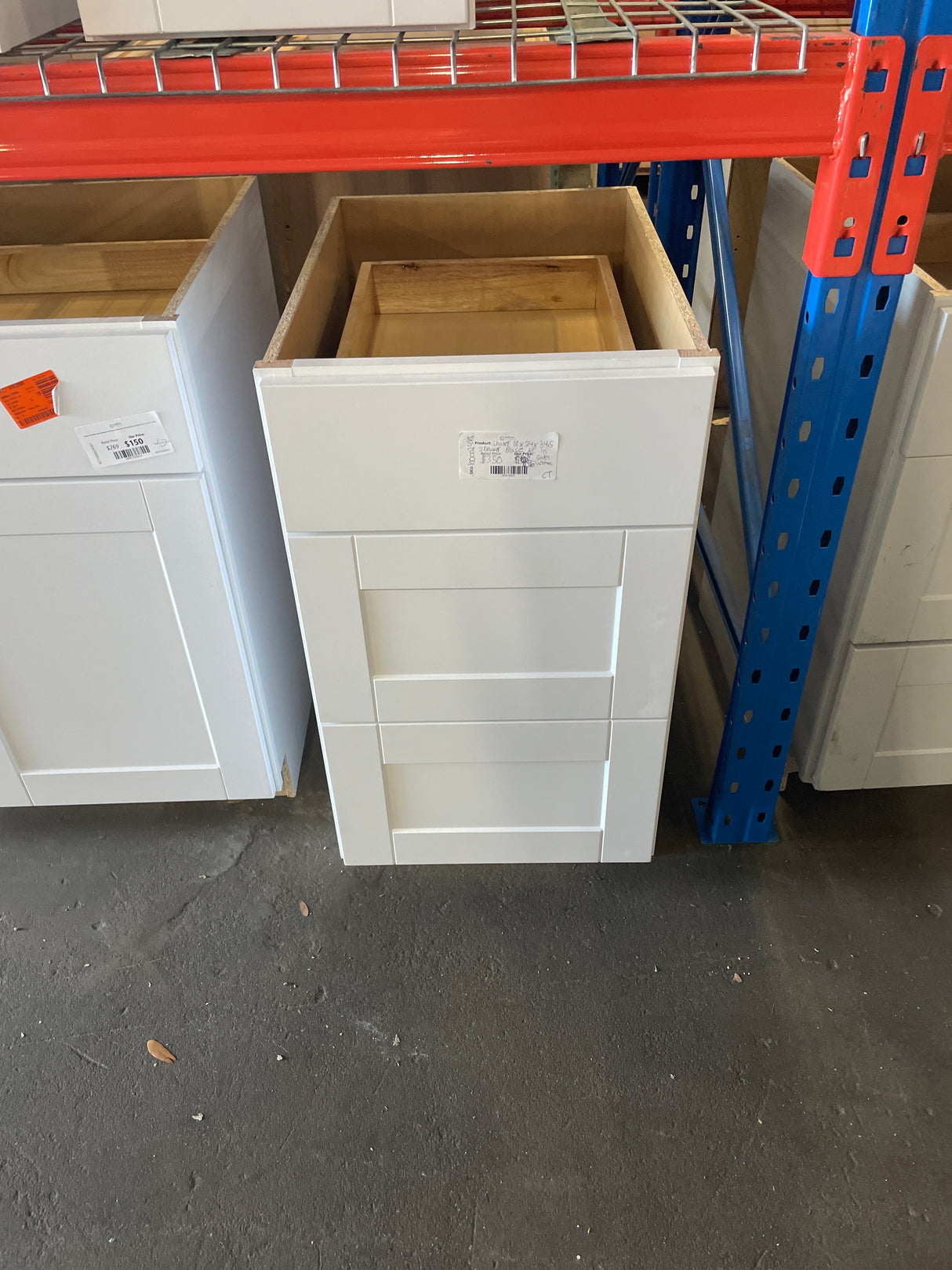 Shaker Satin White Stock Assembled Drawer Base Kitchen Cabinet with Drawer Glides (18 in. x 34.5 in. x 24 in.)