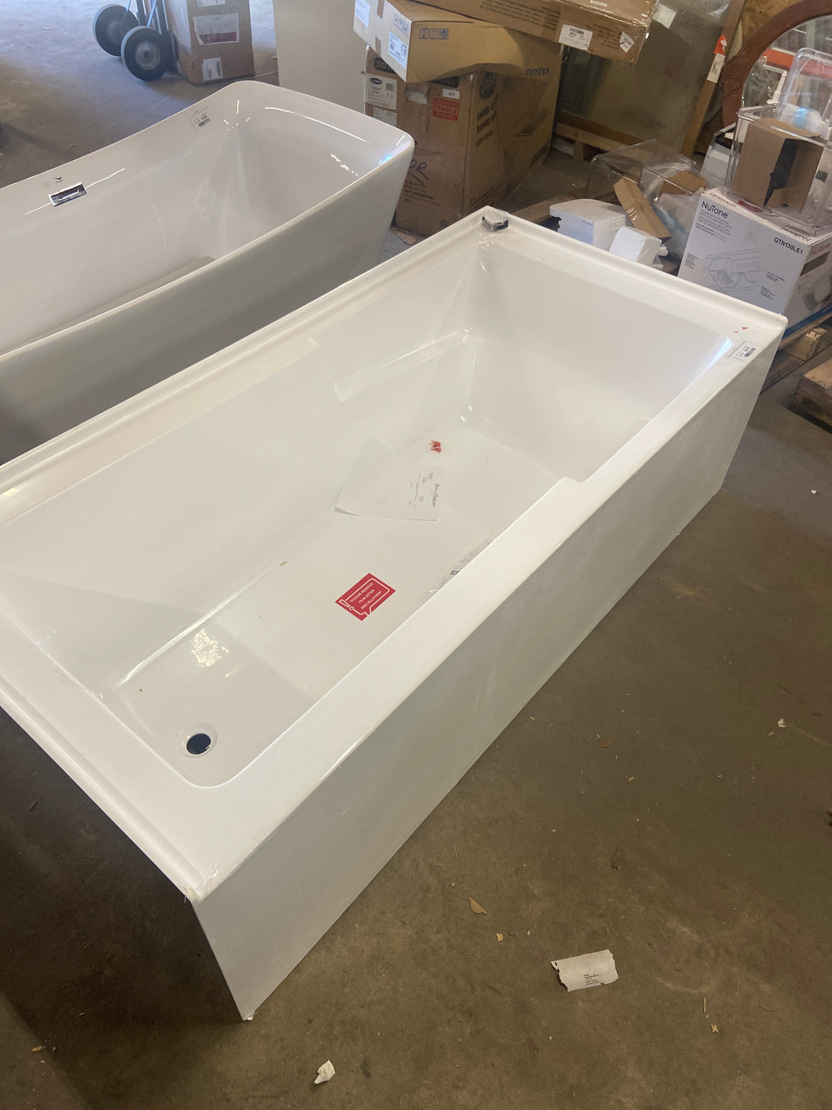 Voltaire Left-Hand Drain Rectangular Alcove Bathtub