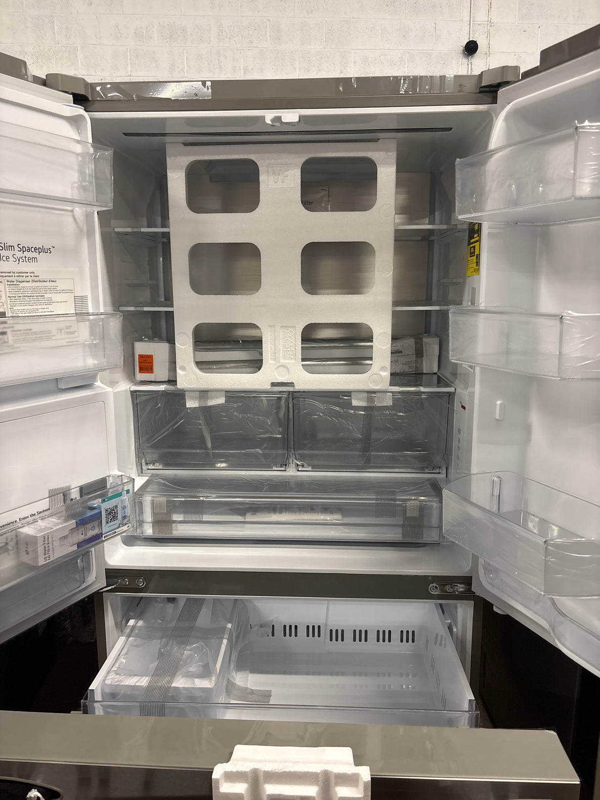 LG 26 cu. ft. Smart Counter-Depth MAX French Door Refrigerator