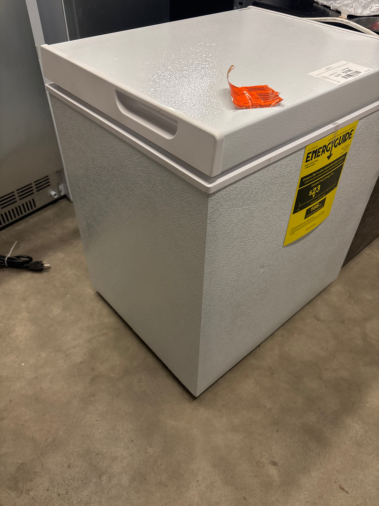 Garage Ready 20.67 in. 1.8 cu. ft. Manual Defrost Chest Freezer with Temperature Alarm Chest Freezer in White