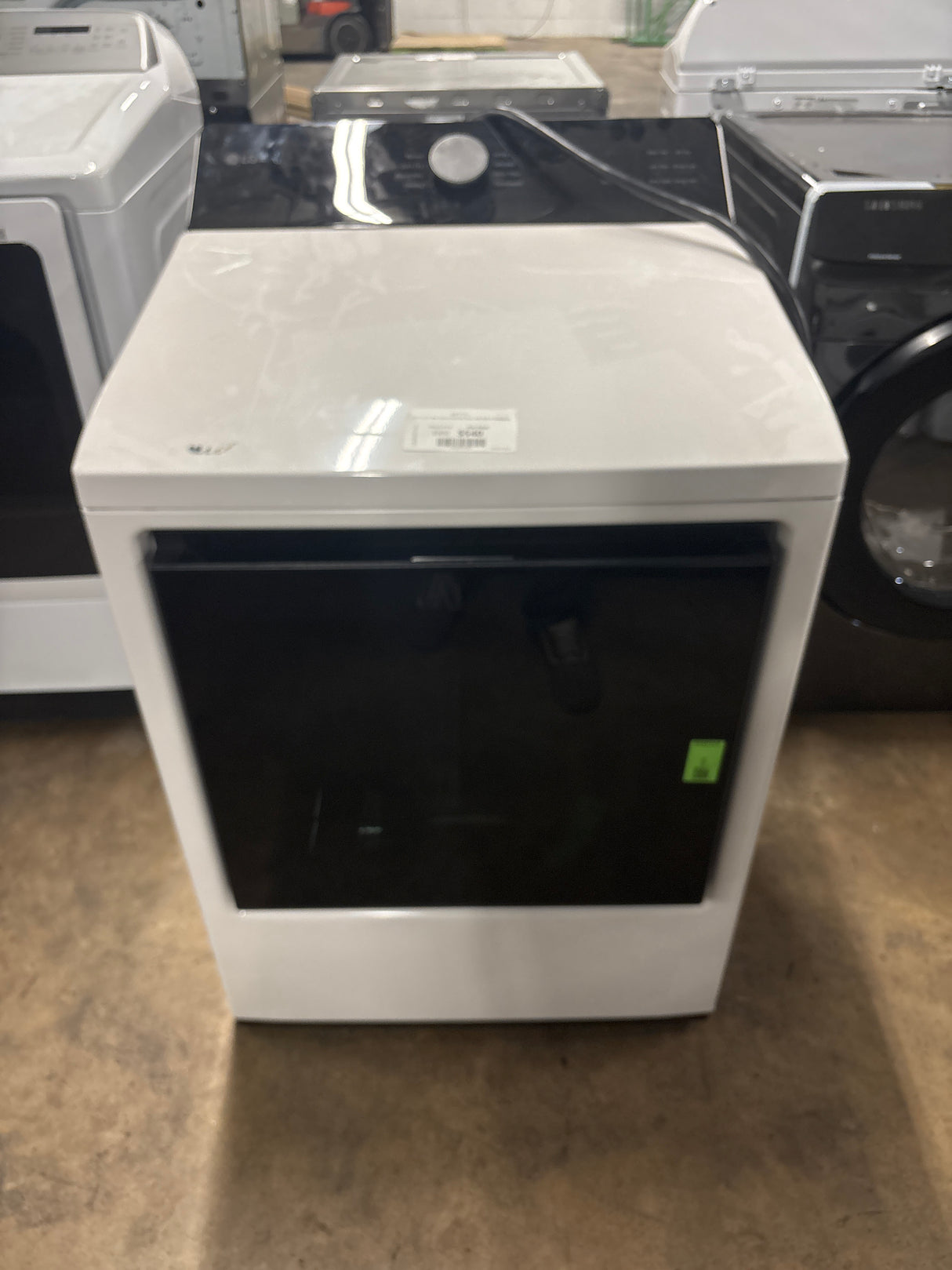 LG 7.3 cu. ft. Rear Control ELECTRIC Dryer with Built-In Intelligence