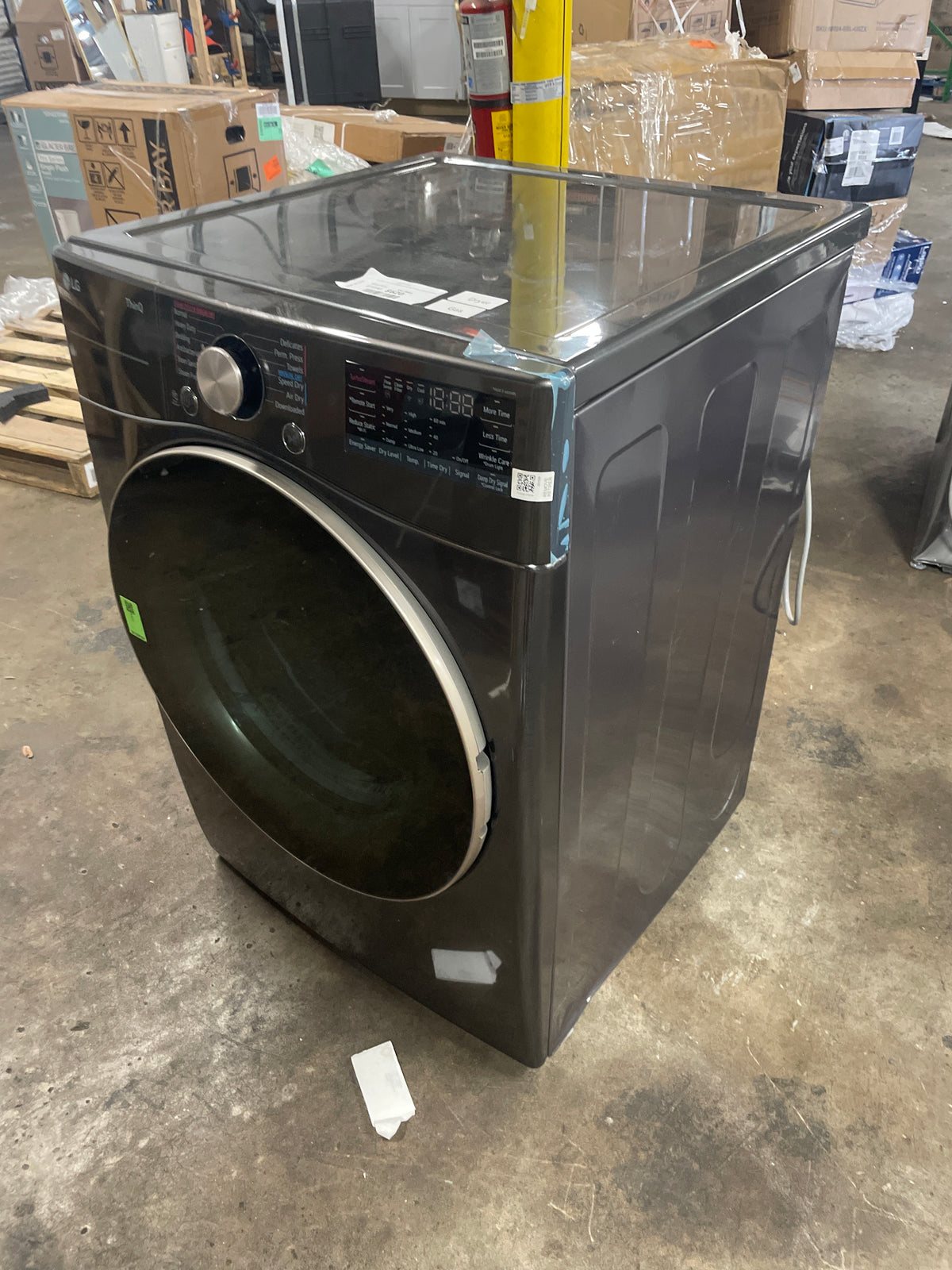 LG 7.4 cu. ft. Ultra Large Capacity Smart Wi-Fi Enabled Front Load GAS Dryer with TurboSteam and Built-In Intelligence