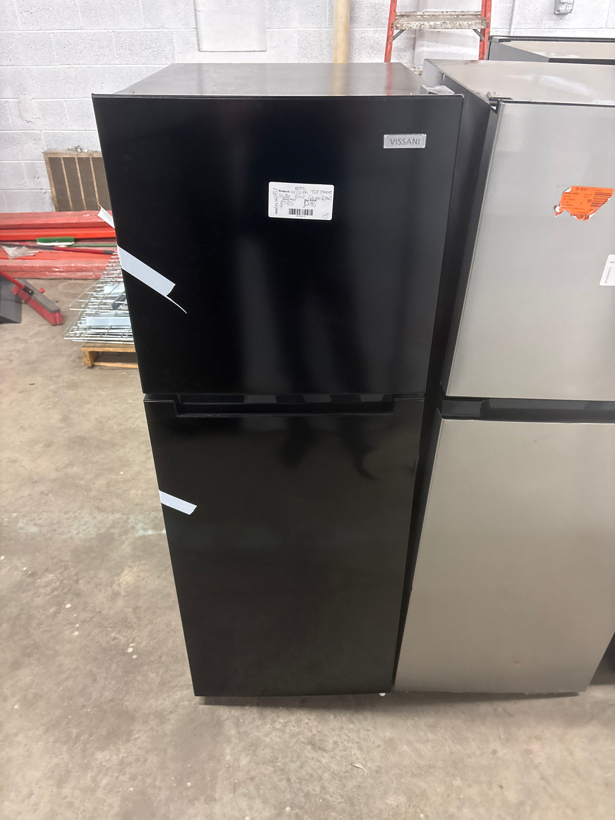10.1 cu. ft. Top Freezer Refrigerator in Black, Garage Ready