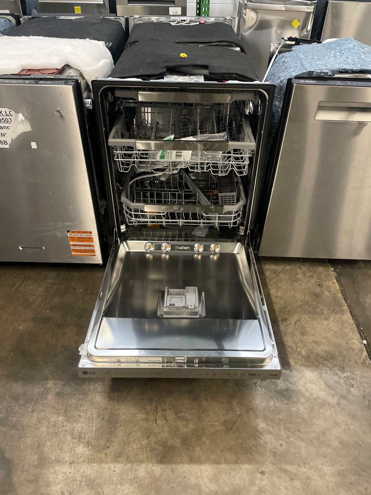 LG FlushFit Top Control Dishwasher 1-Hour Wash and Dry Cycle with Pocket Handle