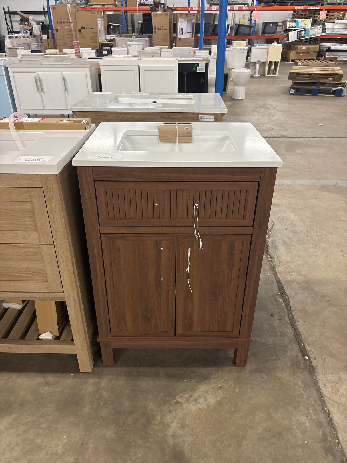 Riley 24 in. Single Sink Freestanding Spiced Walnut Bath Vanity with White Engineered Stone Top (Assembled)