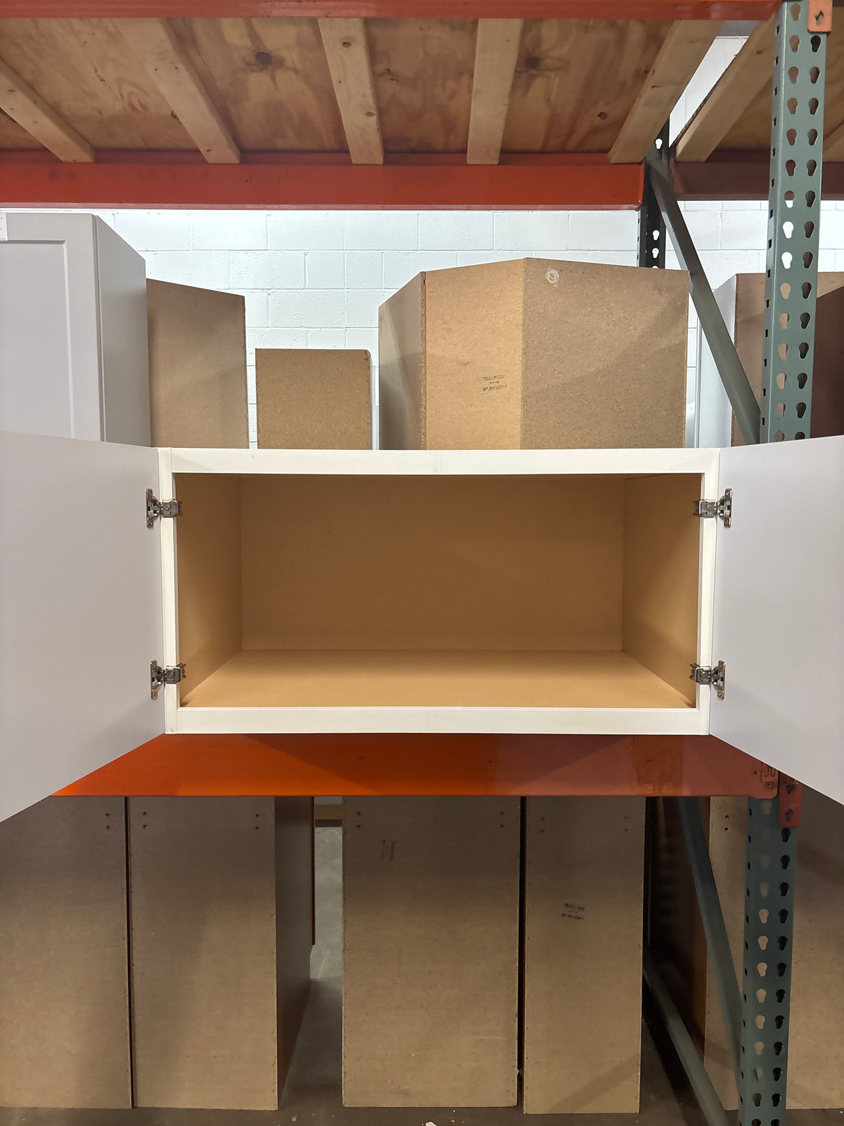 Arlington Vesper White Plywood Shaker Stock Assembled Wall Bridge Kitchen Cabinet Soft Close 36 in.W x24 in. Dx 18 in. H