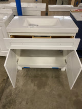 Everdean 37 in. W x 19 in. D x 34 in. H Single Sink Freestanding Bath Vanity in White with White Cultured Marble Top
