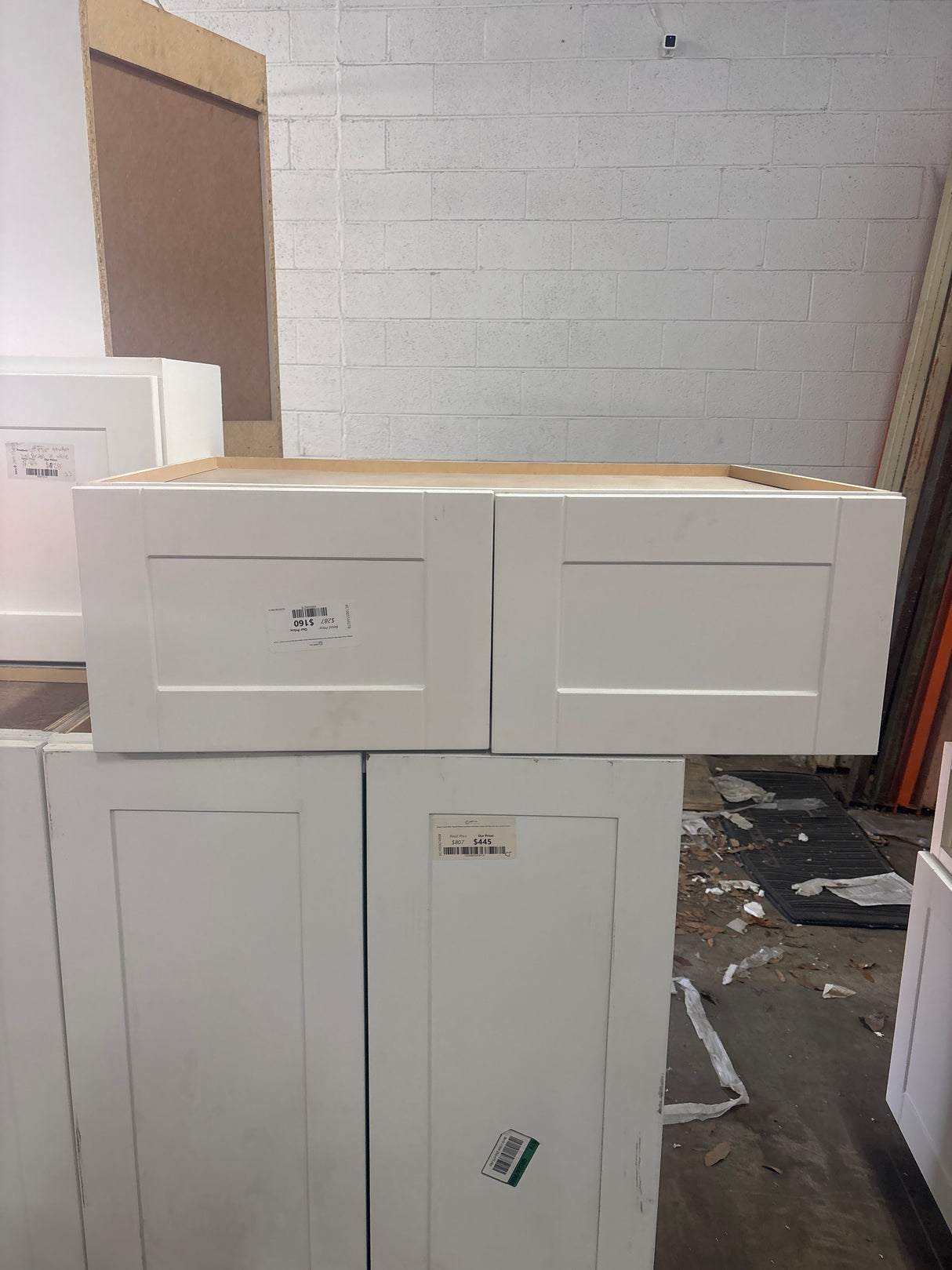 Arlington Vesper White Plywood Shaker Stock Assembled Wall Bridge Kitchen Cabinet Soft Close 36 in W x 24 in D x 12 in H