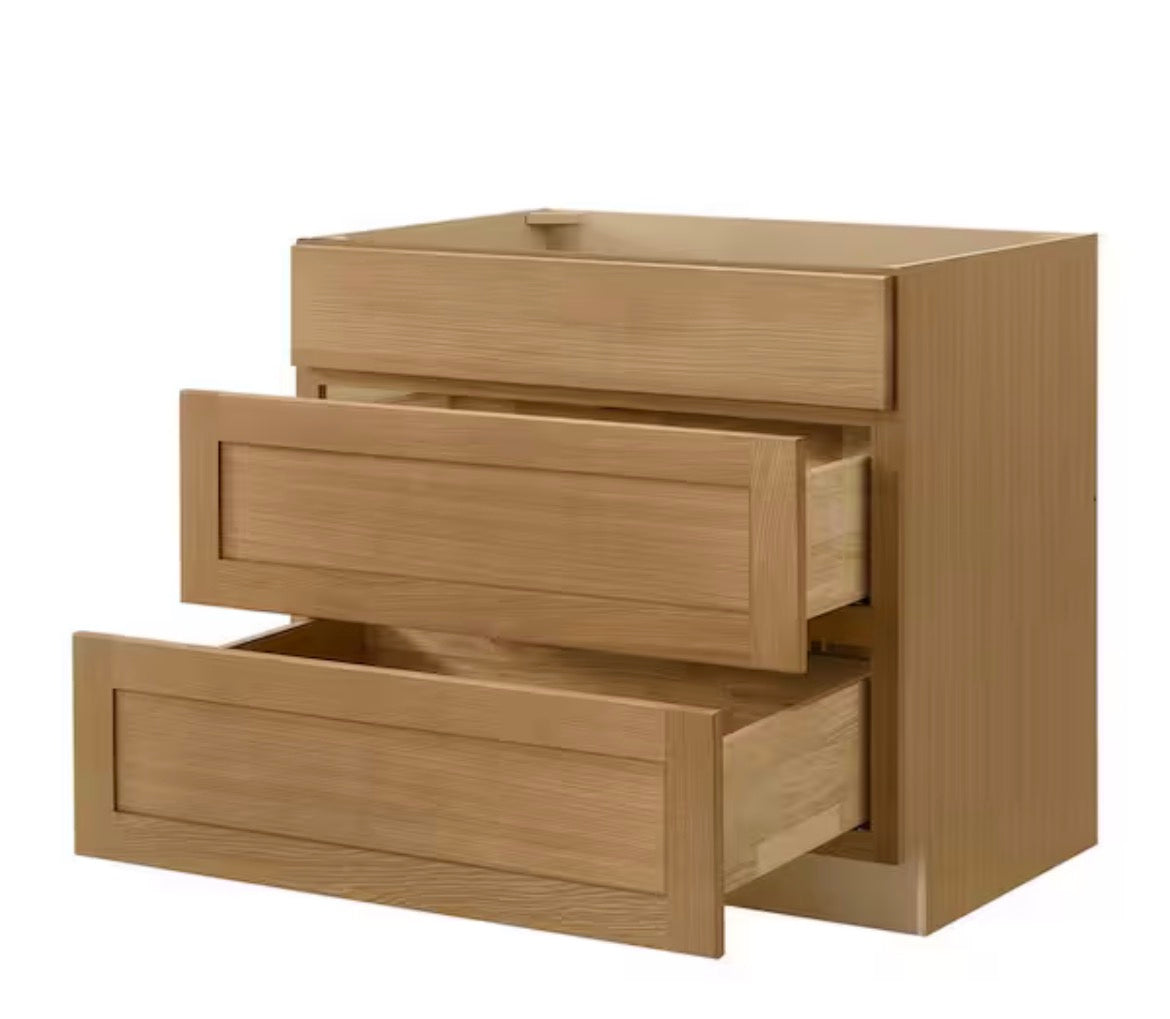 Avondale 36 in. W x 24 in. D x 34.5 in. H Ready to Assemble Plywood Shaker Base Kitchen Cabinet in White Oak