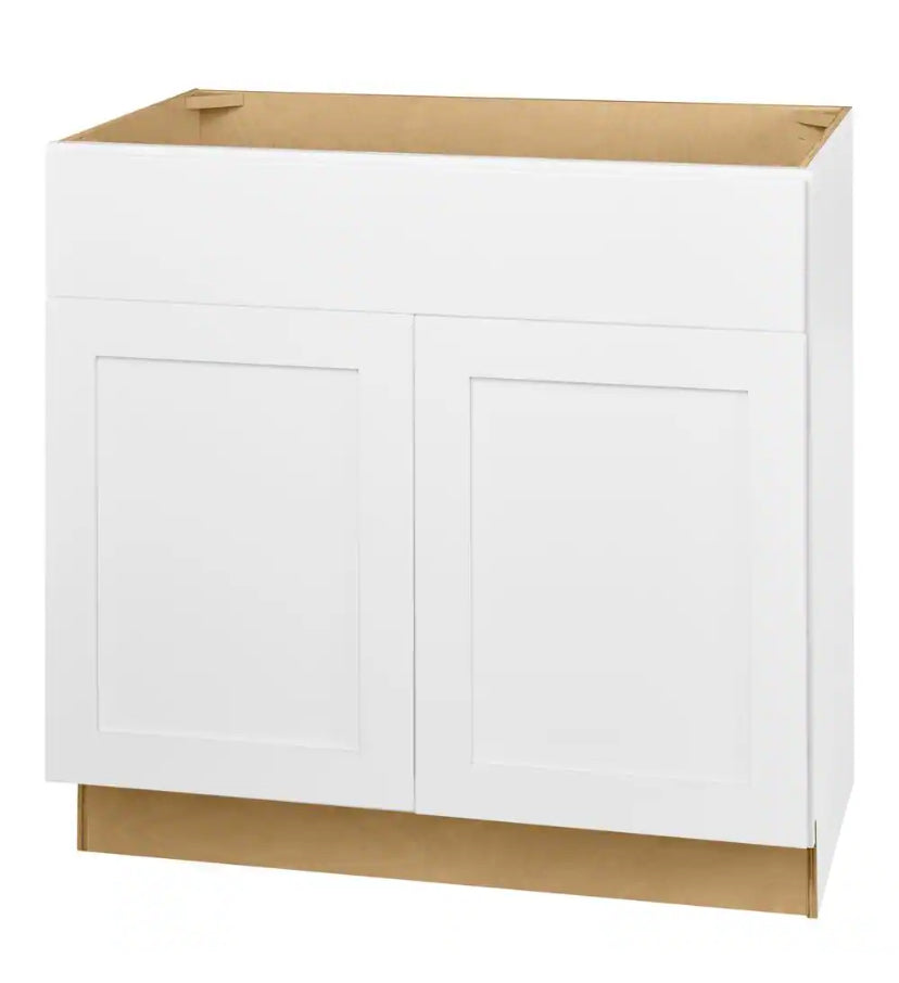 Avondale Shaker Alpine White Quick Assemble Plywood 36 in Vanity Sink Base Kitchen Cabinet (36in W x 21in D x 34.5in H)