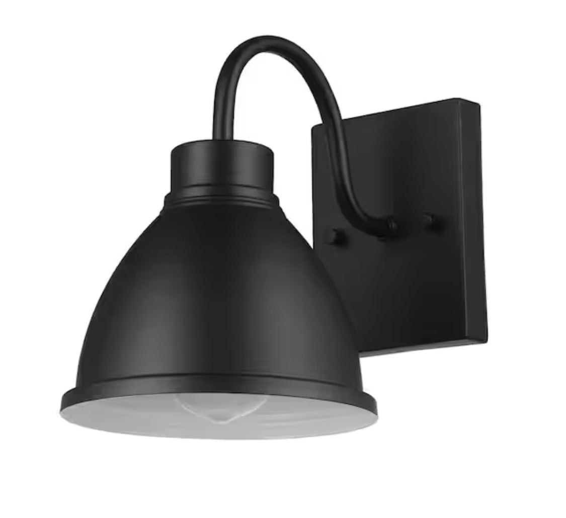 Swanson Matte Black Farmhouse Indoor/Outdoor 1-Light Wall Sconce