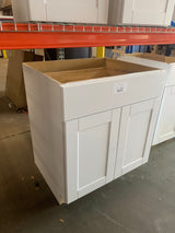 Courtland Shaker 36 in. W x 24 in. D x 34.50 in. H Assembled Base Kitchen Cabinet in Polar White