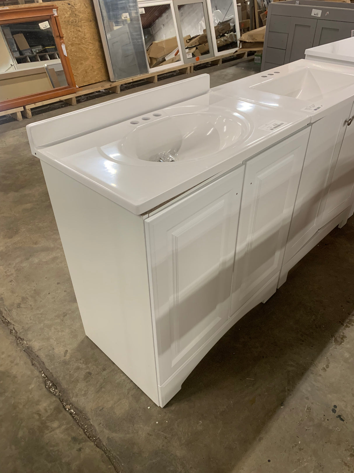 31 in. W x 19 in. D x 35 in. H Single Sink Freestanding Bath Vanity in White with White Cultured Marble Top