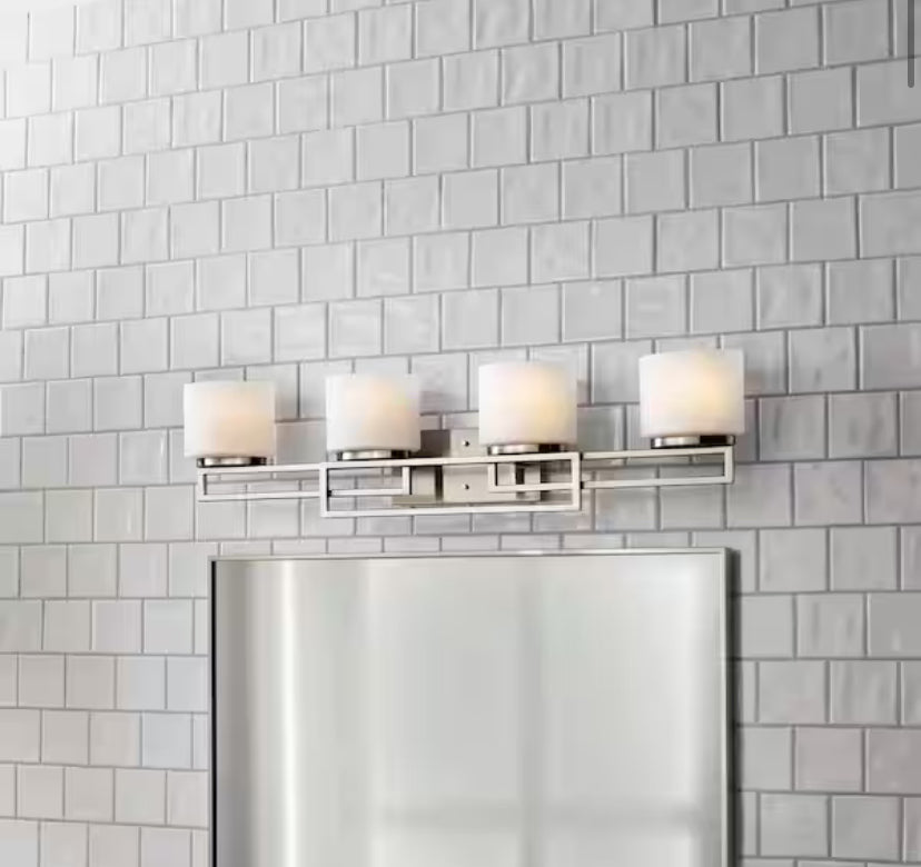 WOODBURY 5CCT BN VANITY LIGHT BAR