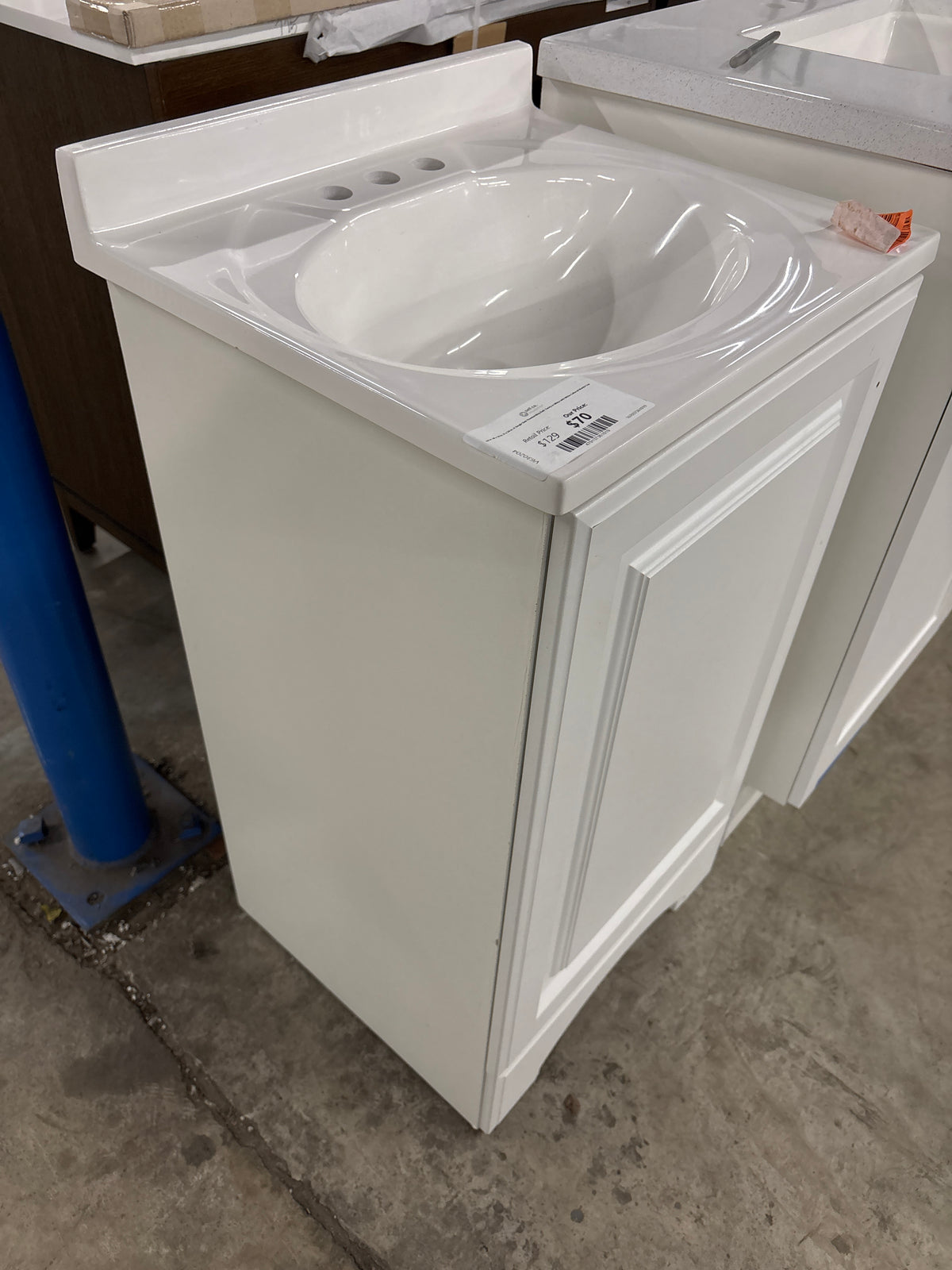 19 in. W x 18 in. D x 34 in. H Single Sink Freestanding Bath Vanity in White with White Cultured Marble Top